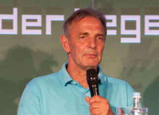 Rekordspieler Bundesliga Charly Körbel
